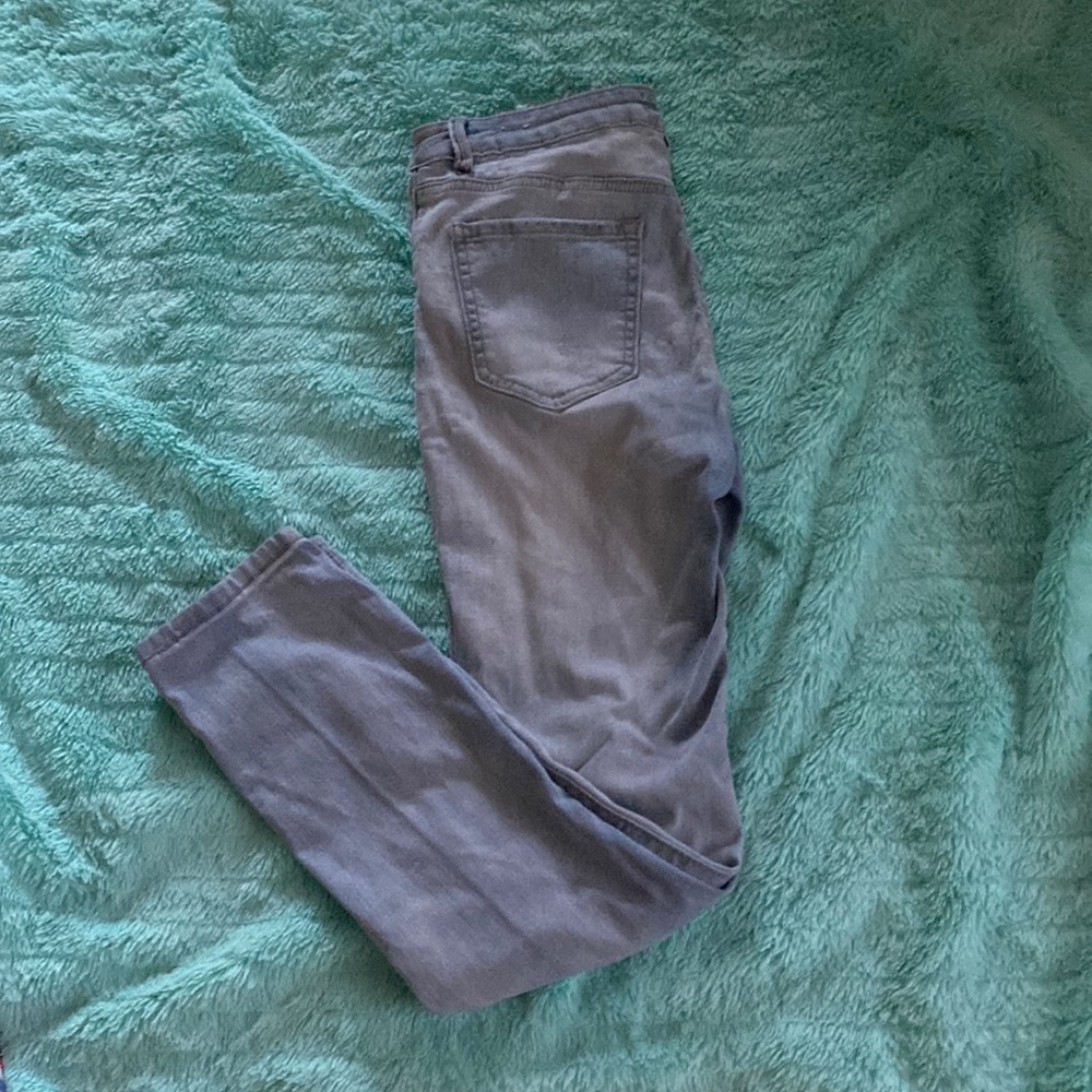 Zumiez almost famous light denim jeans, size 9, holes
